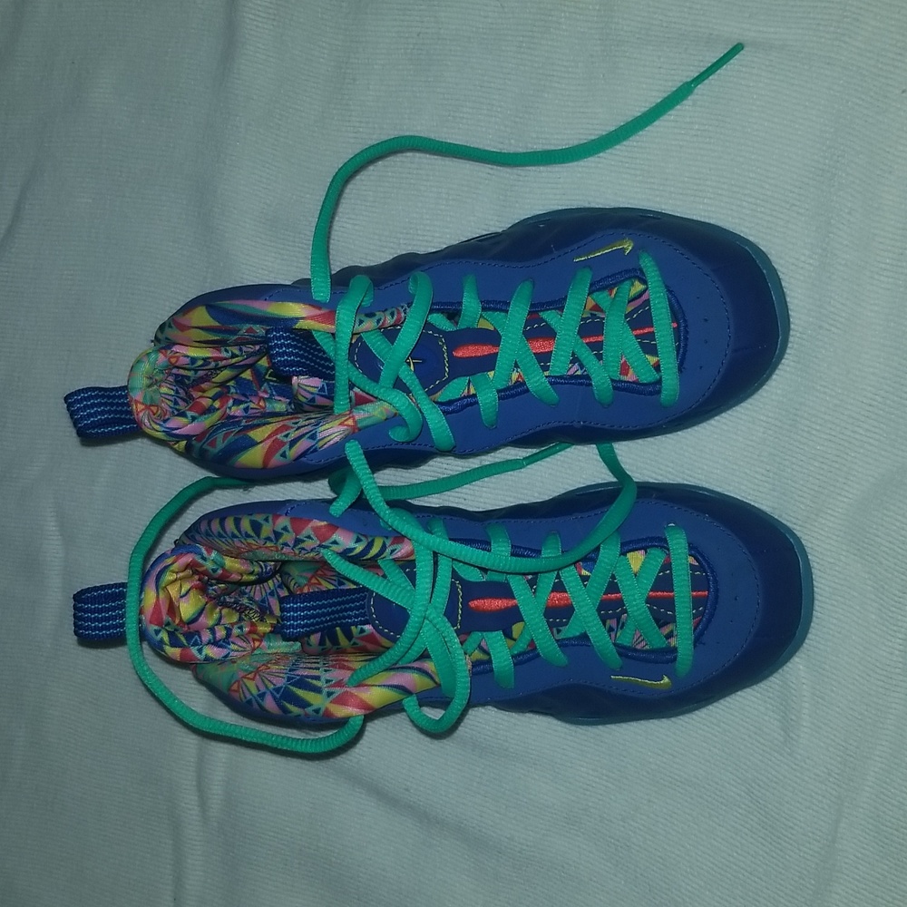 Kids Nike foamposite size 12